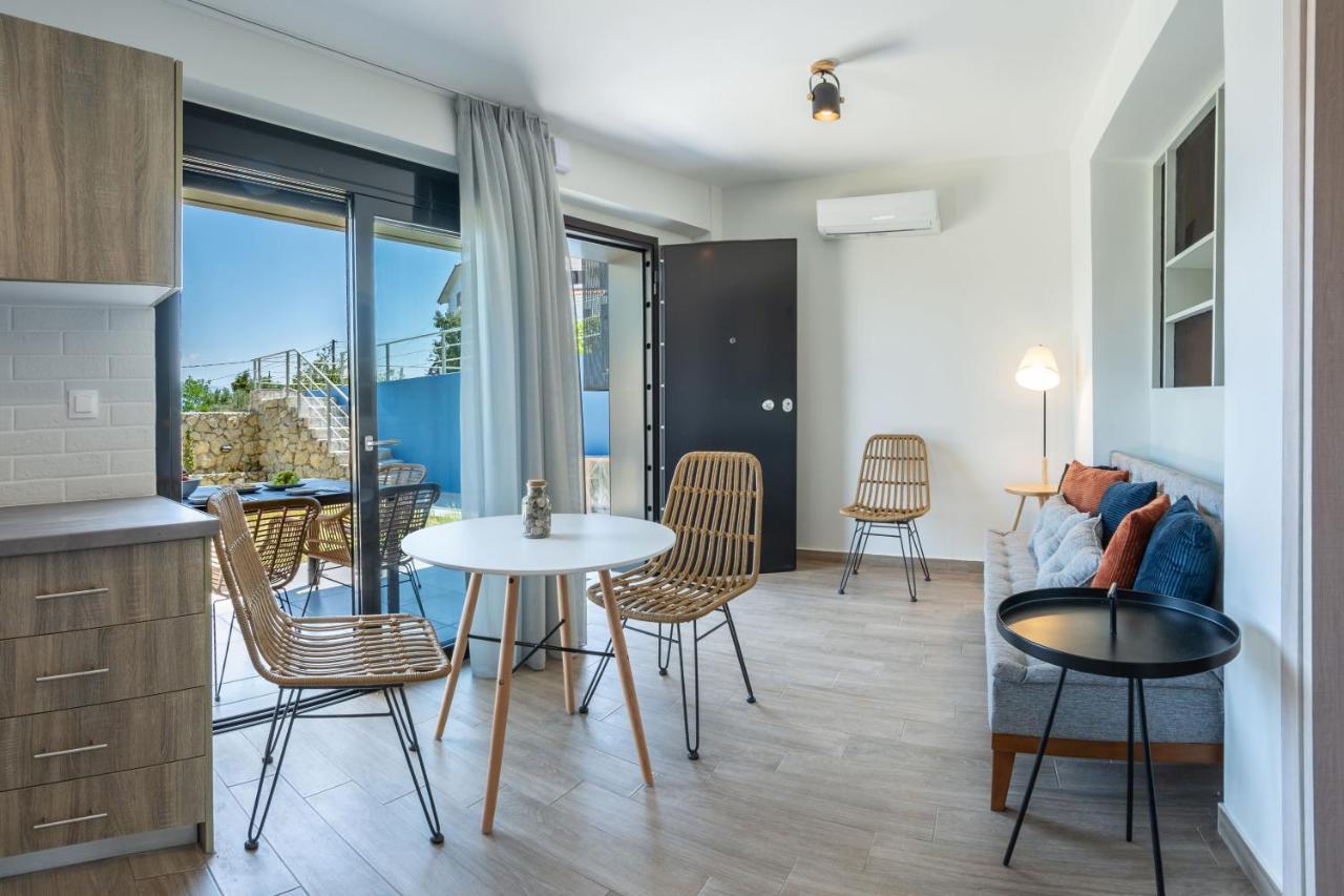 Anelia'S And Lydia'S Design Apartments Swimming Pool Nikiana Luaran gambar